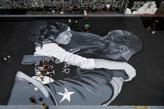 Mural Mengenang Kobe Bryant dan Putrinya di Filipina