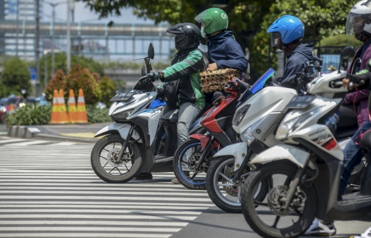 Jelang Pemberlakuan Tilang Elektronik, Pemotor Masih Melanggar di Thamrin