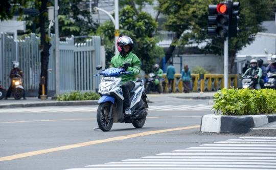 Jelang Pemberlakuan Tilang Elektronik, Pemotor Masih Melanggar di Thamrin