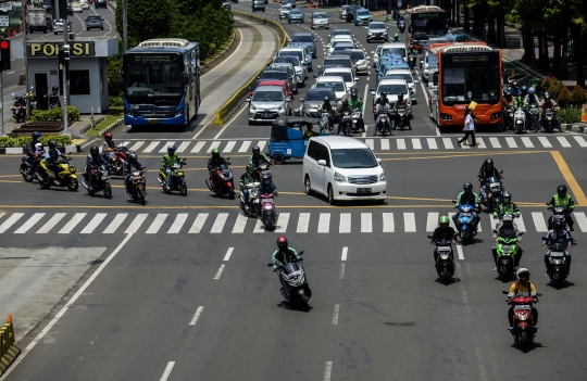 Jelang Pemberlakuan Tilang Elektronik, Pemotor Masih Melanggar di Thamrin