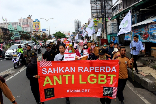 Ratusan Warga Depok Gelar Aksi Tolak LGBT