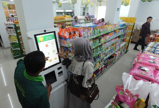 Mengunjungi Toko Halal di Depok