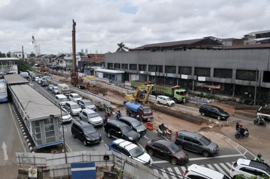 Kemacetan Imbas Proyek Underpass Senen Extension