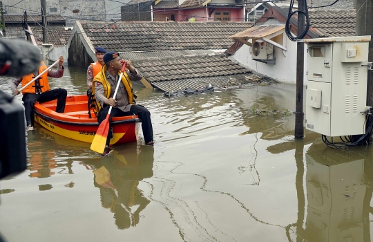 Banjir Rendam Perumahan Total Persada Tangerang Hingga 3,5 Meter