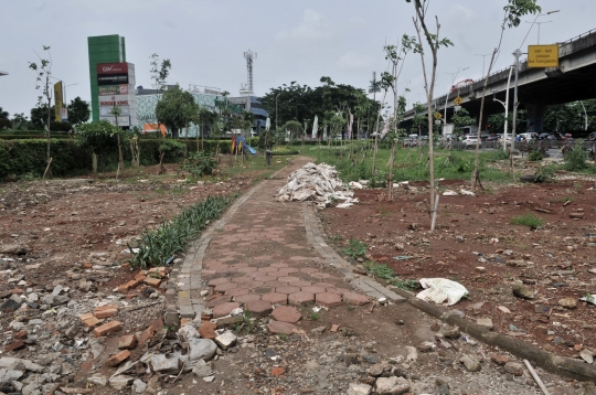 Pembangunan Taman Kota Rawasari Terbengkalai