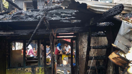 50 Rumah Hangus Terbakar di Taman Sari