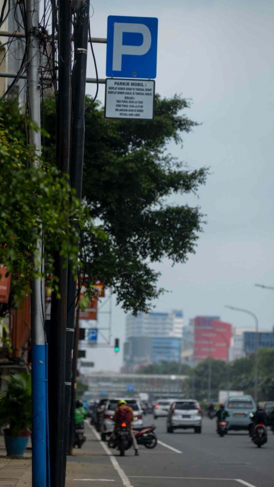 Parkir Ganjil Genap Berlaku, Lalu Lintas Jalan Gajah Mada-Hayam Wuruk Lancar