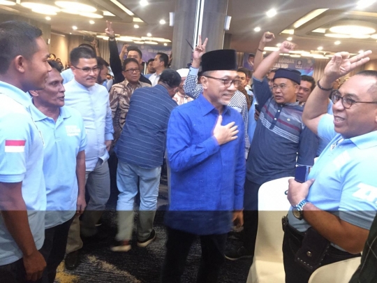 Jelang Kongres, Zulkifli Hasan Bertemu dengan Ratusan Pendukungnya