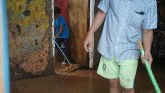 Ciliwung Meluap, Kawasan Rawajati Kembali Terendam