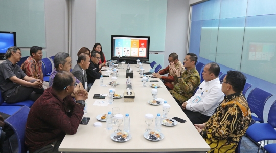 Mensos Juliari P. Batubara Sambangi Kantor SCTV Tower