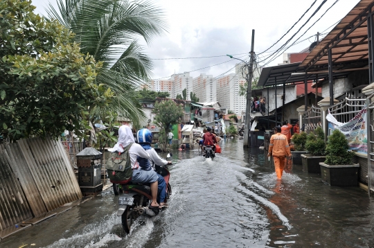Banjir Masih Rendam Kampung Rawa Indah