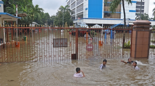 Banjir Rendam Kantor Bea Cukai