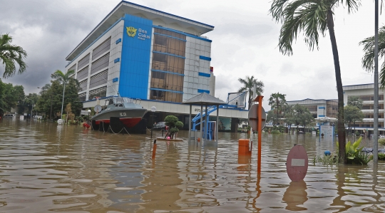 Banjir Rendam Kantor Bea Cukai