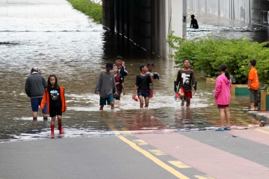 Tidak Bisa Dilalui, Terowongan Angkasa Terendam Banjir