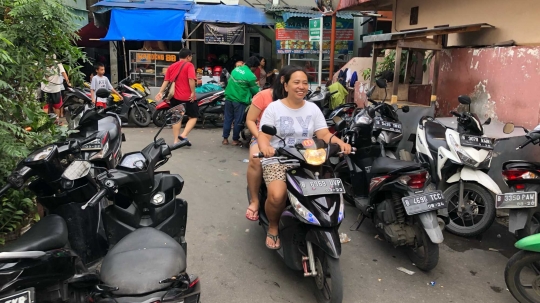 Ciliwung Meluap, Jalan Kebon Pala II jadi Parkir Umum