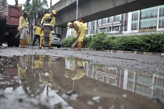 495 Jalan di Jakarta Rusak Akibat Banjir Februari 2020