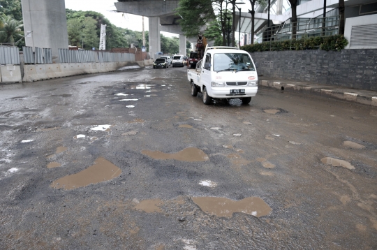 495 Jalan di Jakarta Rusak Akibat Banjir Februari 2020