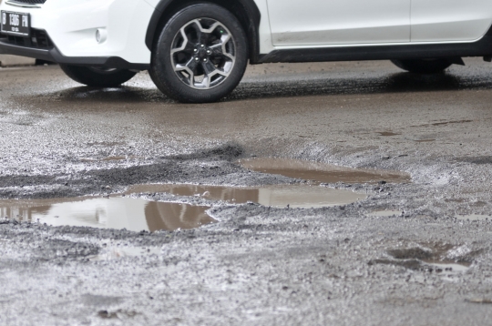495 Jalan di Jakarta Rusak Akibat Banjir Februari 2020