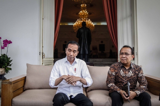 Jokowi Imbau Masyarakat Agar Tidak Panik Karena Corona