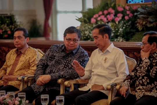 Pukul Gong, Jokowi Buka Raker Kementerian Perdagangan 2020