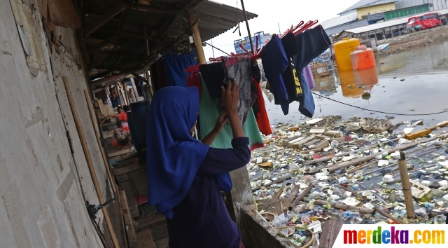 Foto : Menengok Permukiman Kumuh Kampung Tembok di Muara Angke