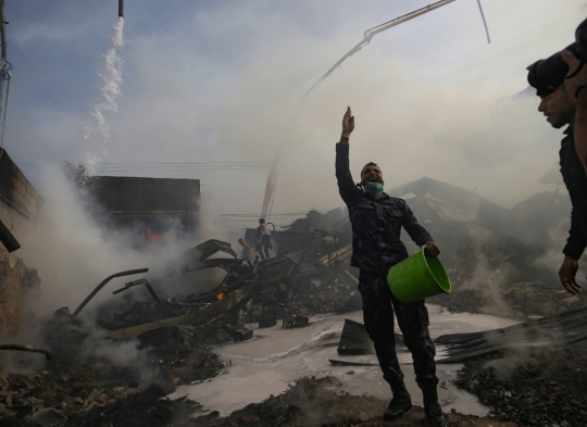 Kebakaran Pasar di Gaza, 11 Orang Tewas Puluhan Lainnya Luka-Luka