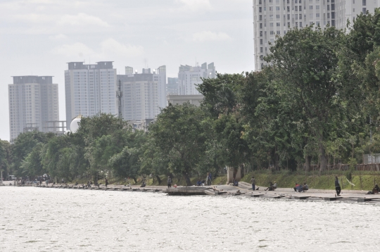 Memantau Revitalisasi Taman Danau Sunter