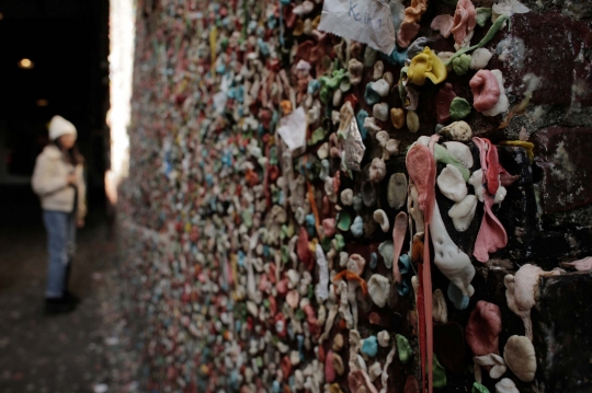 Gum Wall, Atraksi Wisata Menjijikkan di Seattle