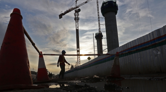 Melihat Pembangunan Jakarta International Stadium