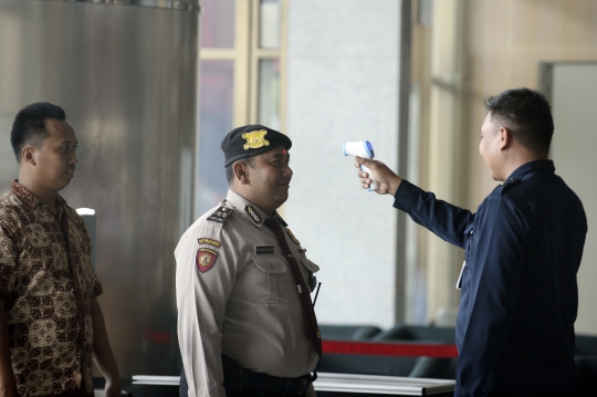Antisipasi Corona, KPK Cek Suhu Tubuh Tamu dan Pegawai