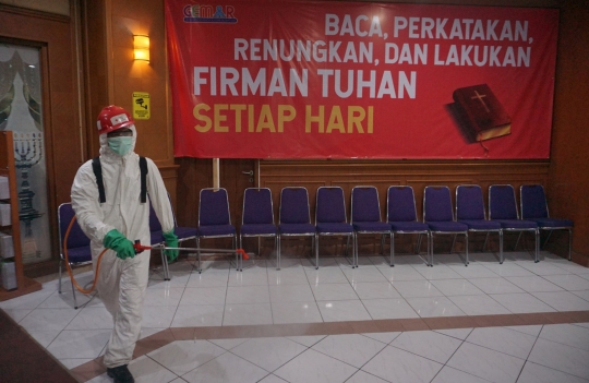 Antisipasi Corona, GBI Modernland Disemprot Disinfektan