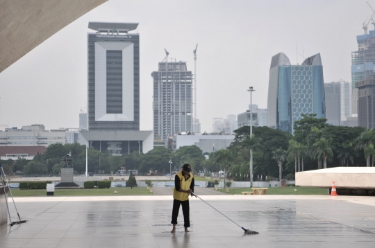 Monas Ditutup Akibat Corona