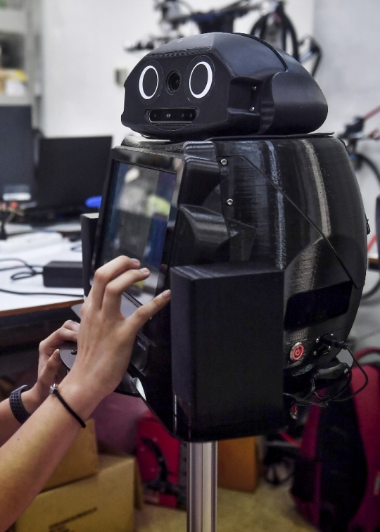 Thailand Bikin Robot 'Ninja' Pendeteksi Pasien Terjangkit Covid-19