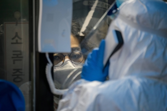 Mengintip Bilik Tes Virus Corona di Korea Selatan