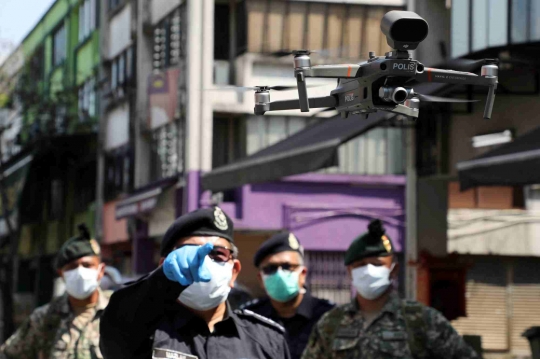 Polisi Malaysia Gunakan Drone untuk Awasi Warga di Tengah Wabah Corona