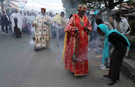 Ritual Pendeta Ethiopia untuk Cegah Penularan Covid-19