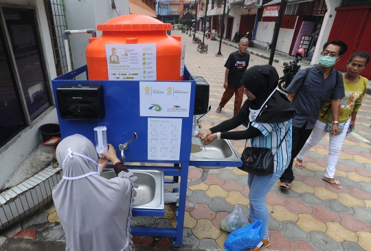 Wastafel Portable untuk Cegah Penyebaran Virus Corona