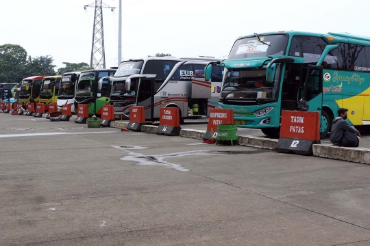 Dishub DKI Jakarta Hentikan Sementara Layanan Bus AKAP