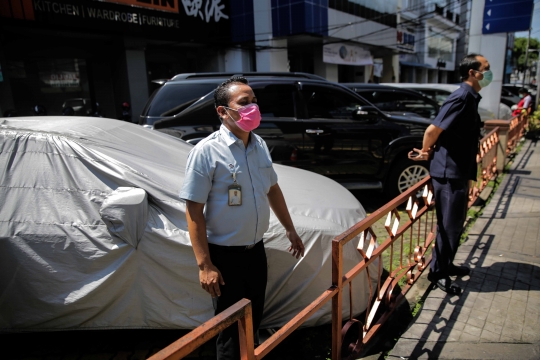 Berjemur di Bawah Sinar Matahari Untuk Memperkuat Imun Cegah Corona