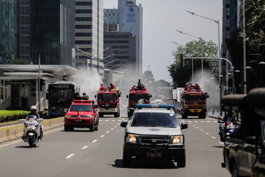 Cegah Penyebaran Corona di Jakarta, Penyemprotan Disinfektan Terus Dilakukan