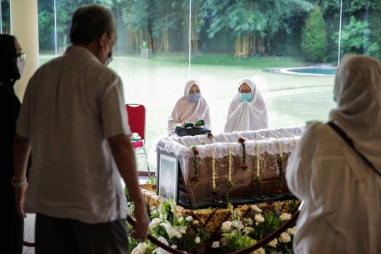 Suasana Rumah Duka Almarhum Bob Hasan