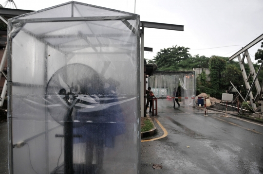 Antisipasi Corona, Perumahan di Bekasi Pasang Bilik Disinfektan