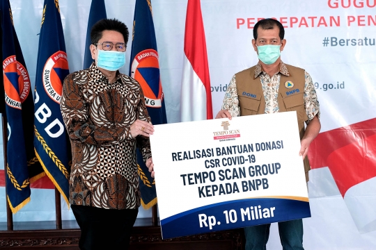 Penyerahan Bantuan Rp 10 Miliar Tempo Scan Group ke BNPB Lawan Covid-19
