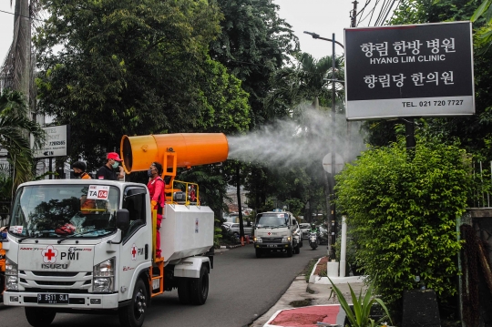 PMI Kerahkan Armada Gunner Spray Cegah Covid-19