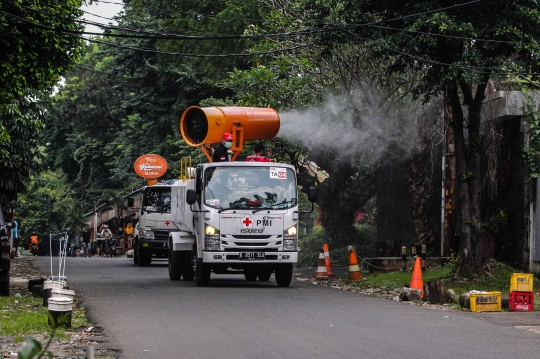 PMI Kerahkan Armada Gunner Spray Cegah Covid-19