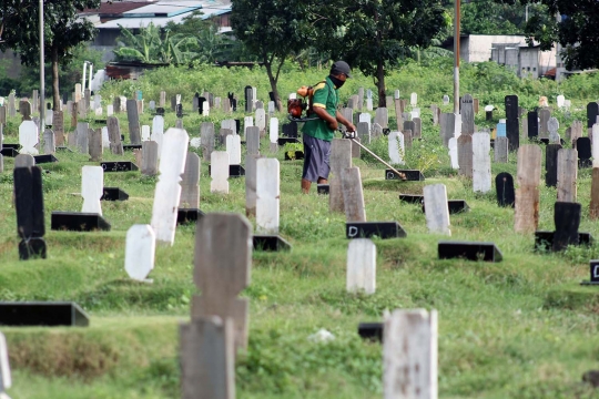 Jumlah Peziarah Dibatasi Terkait Pandemi Covid-19 di Jakarta