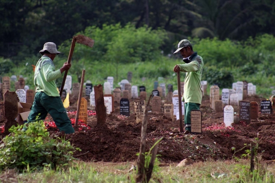 Jumlah Peziarah Dibatasi Terkait Pandemi Covid-19 di Jakarta