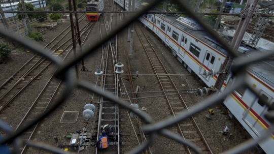 PSBB, KRL Commuter Line Jabodetabek Akan Berhenti Operasi