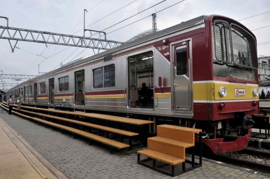 Penumpang KRL Terus Menurun Selama Penerapan PSBB