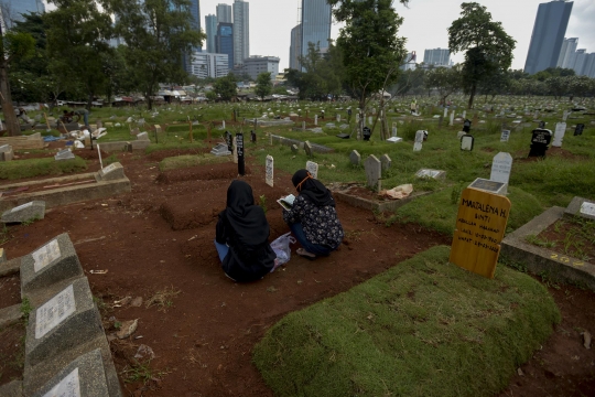 MUI Imbau Masyarakat Tak Ziarah Kubur Jelang Ramadan